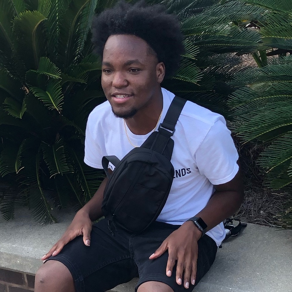 Meet your Posher, Deondrick